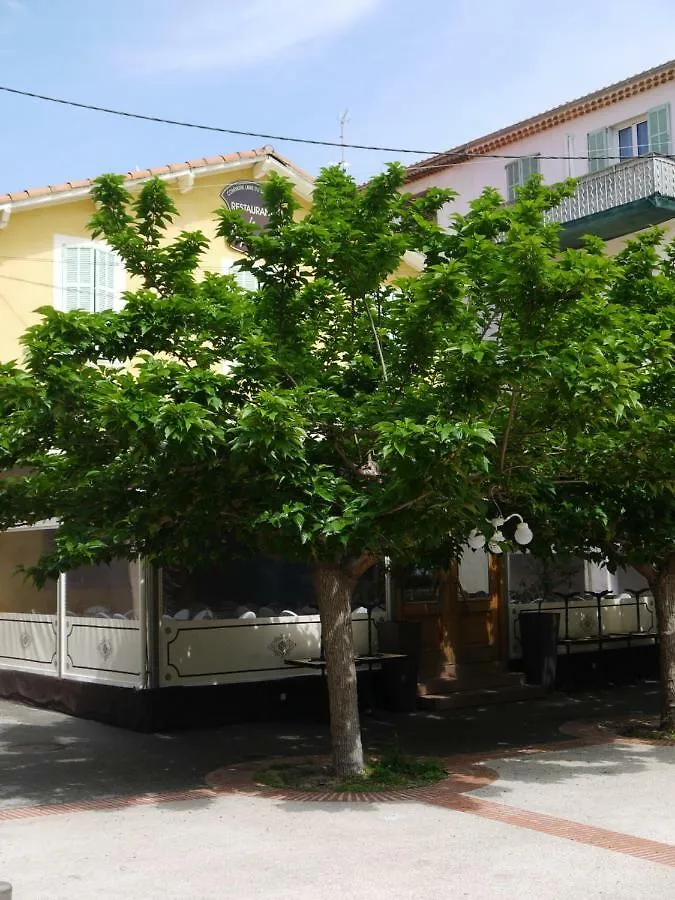 Vieille Ville 2 - La Petite Maison A Safranier, 2 Bedrooms, Max 4 Adults And 2 Kids アンティーブ