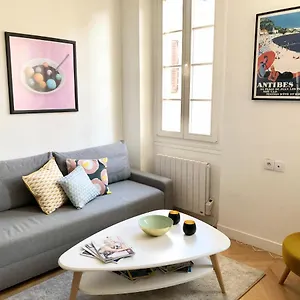  Apartment Charming And Modernly Designed 2 Bedroom - Old Town